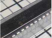 Integrated Circuit Microchip PIC18LF2455-I/SP (Pack of 3 ICs)