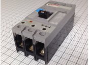 USED 3 Pole Circuit Breaker 225A Siemens Type FXD63B225 600VAC